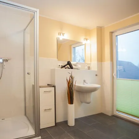 בית נופש Detached In Winterberg-langewiese With Wood-burning Stove And Carport *