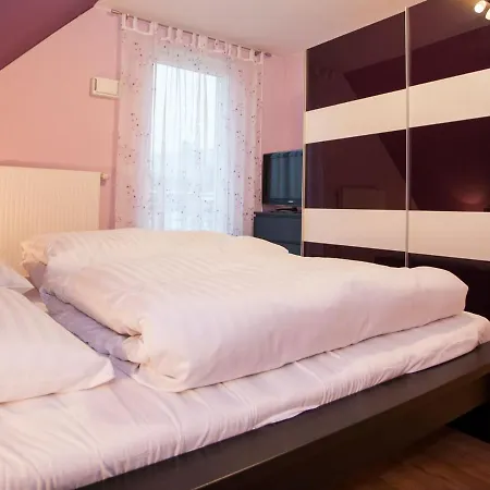 בית נופש Detached In Winterberg-langewiese With Wood-burning Stove And Carport *