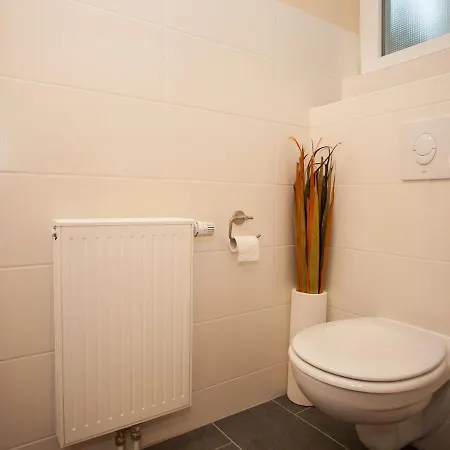 בית נופש Detached In Winterberg-langewiese With Wood-burning Stove And Carport