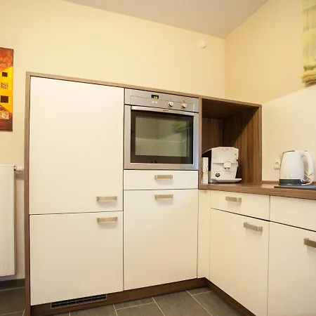 Detached In Winterberg-langewiese With Wood-burning Stove And Carport בית נופש ווינטרברג